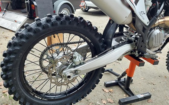 Gebrauchtmotorrad KTM 450 SX-F - Bild 7 Gebrauchtmotorrad KTM 450 SX-F - Bild 7