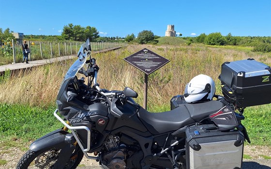 Gebrauchtmotorrad Honda CRF1000L Africa Twin Adventure Sports DCT - Bild 1 Gebrauchtmotorrad Honda CRF1000L Africa Twin Adventure Sports DCT - Bild 1
