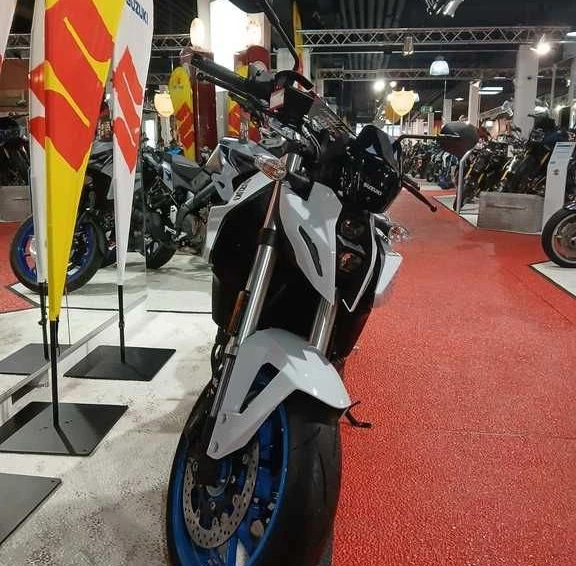 Offer Suzuki GSX-8S Bild 5: Offer Suzuki GSX-8S