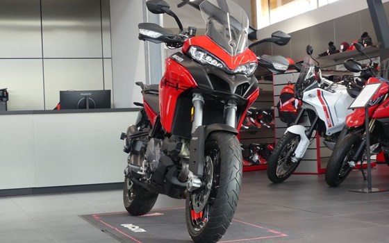 Gebrauchtmotorrad Ducati Multistrada V2 S - Bild 1