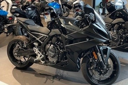 Suzuki GSX-8S