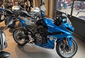 Suzuki GSX-8S