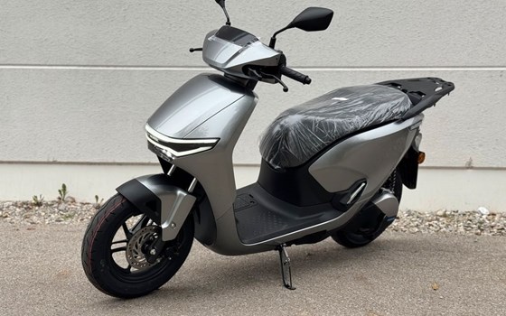 Gebrauchtmotorrad Honda CUV e: - Bild 2