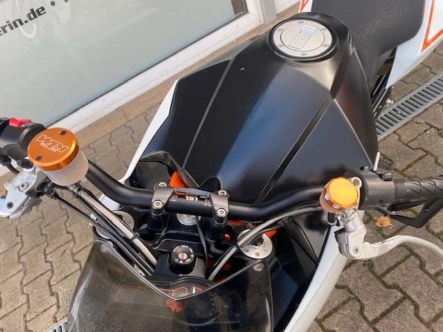 Angebot KTM 990 Super Duke R Bild 10: Angebot KTM 990 Super Duke R