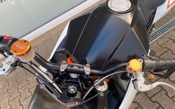 Gebrauchtmotorrad KTM 990 Super Duke R - Bild 10