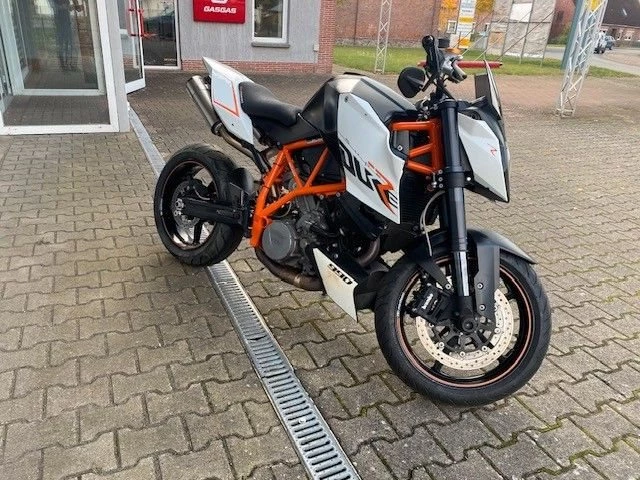 Angebot KTM 990 Super Duke R Bild 6: Angebot KTM 990 Super Duke R