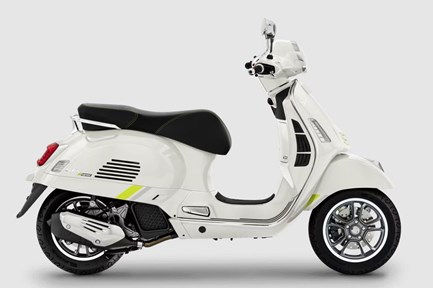 Vespa GTS 125ie Super Tech