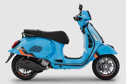 Vespa GTS Super Sport