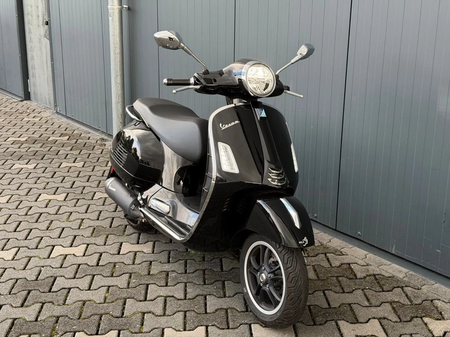 Angebot Vespa GTS 300 Super Bild 3: Angebot Vespa GTS 300 Super