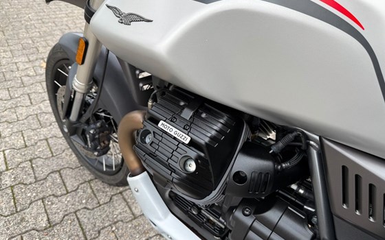 Gebrauchtmotorrad Moto Guzzi V85 TT Travel - Bild 17