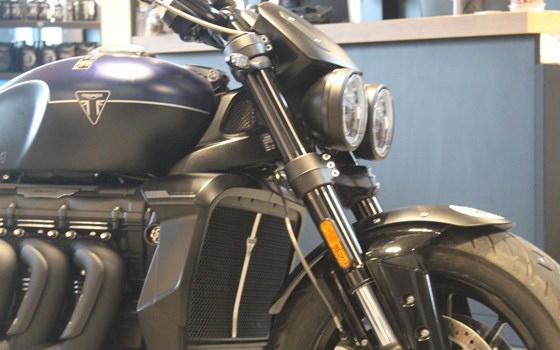 Gebrauchtmotorrad Triumph Rocket 3 Storm R - Bild 7