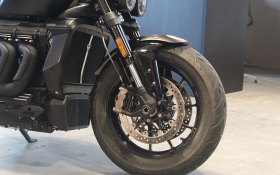 Gebrauchtmotorrad Triumph Rocket 3 Storm R - Bild 8