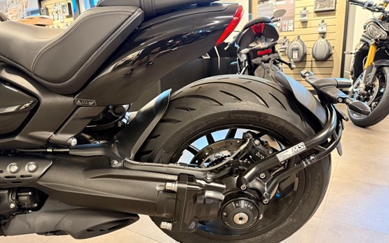 Gebrauchtmotorrad Triumph Rocket 3 Storm R - Bild 10