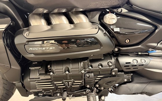 Gebrauchtmotorrad Triumph Rocket 3 Storm R - Bild 8