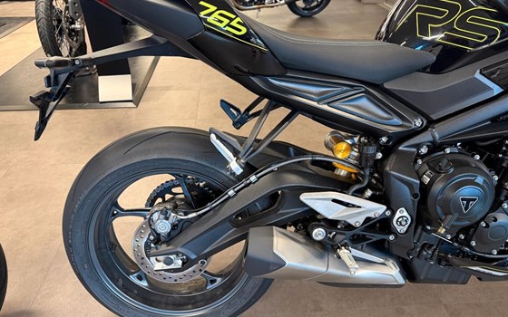 Gebrauchtmotorrad Triumph Street Triple 765 RS - Bild 2