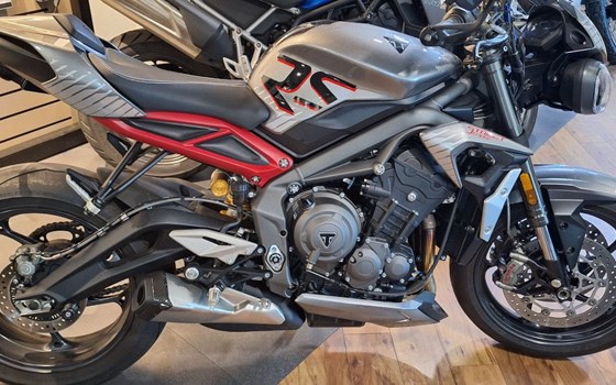Gebrauchtmotorrad Triumph Street Triple RS - Bild 1