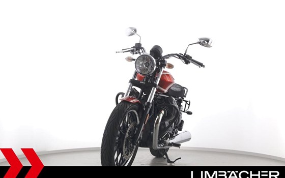 Gebrauchtmotorrad Moto Guzzi V9 Roamer - Bild 3