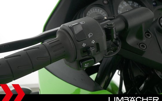 Gebrauchtmotorrad Kawasaki Ninja 250R - Bild 18