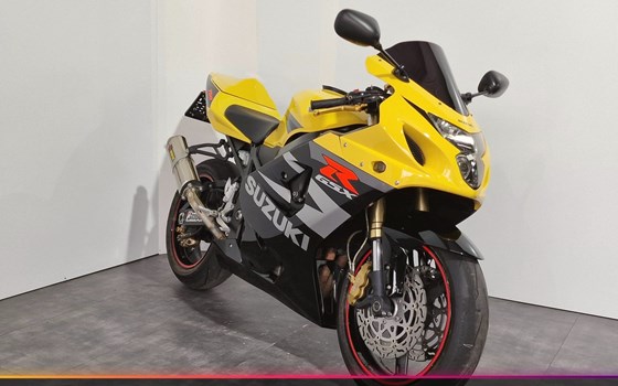 Gebrauchtmotorrad Suzuki GSX-R 750 - Bild 1 Gebrauchtmotorrad Suzuki GSX-R 750 - Bild 1
