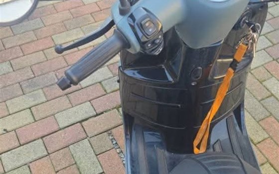 Gebrauchtmotorrad Peugeot Django 50 4T - Bild 7