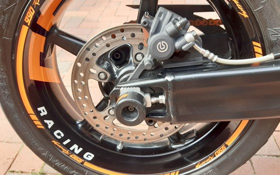 Gebrauchtmotorrad KTM 990 Super Duke R - Bild 9
