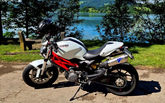 Gebrauchtmotorrad Ducati Monster 796 - Bild 1 Gebrauchtmotorrad Ducati Monster 796 - Bild 1