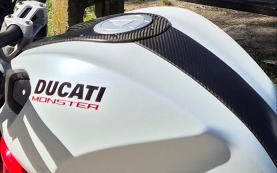 Gebrauchtmotorrad Ducati Monster 796 - Bild 8 Gebrauchtmotorrad Ducati Monster 796 - Bild 8