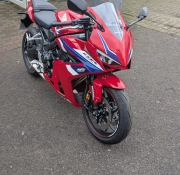 Neufahrzeug Honda CBR650R E-Clutch - Bild 1