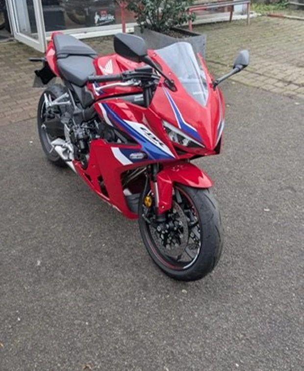 Honda CBR650R E-Clutch