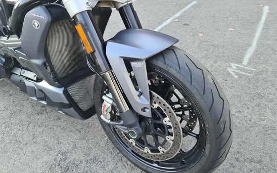 Gebrauchtmotorrad Ducati XDiavel Black Star - Bild 4 Gebrauchtmotorrad Ducati XDiavel Black Star - Bild 4