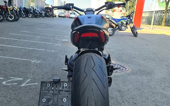 Gebrauchtmotorrad Ducati XDiavel Black Star - Bild 6 Gebrauchtmotorrad Ducati XDiavel Black Star - Bild 6