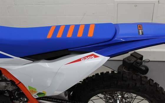 Neufahrzeug KTM 450 EXC-F SIX DAYS - Bild 7