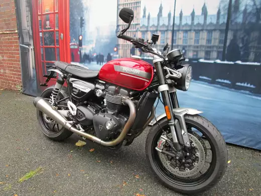 Triumph Speed Twin 1200