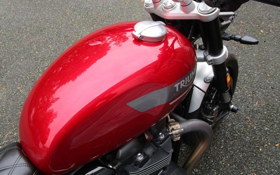 Gebrauchtmotorrad Triumph Speed Twin 1200 - Bild 12