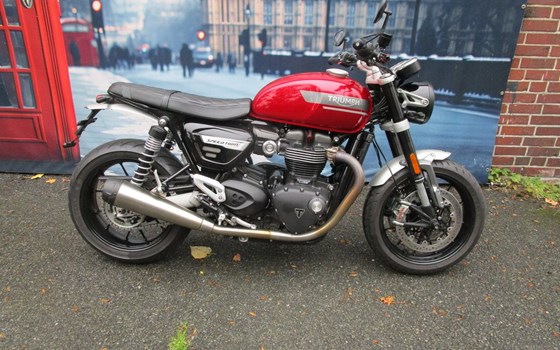 Gebrauchtmotorrad Triumph Speed Twin 1200 - Bild 2