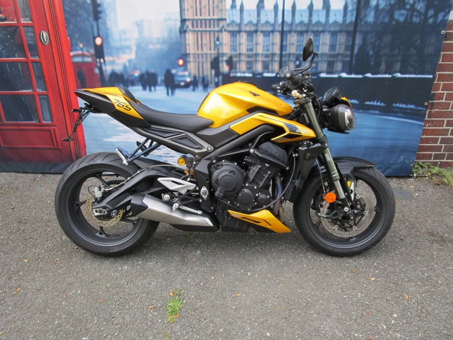 Angebot Triumph Street Triple 765 RS Bild 2: Angebot Triumph Street Triple 765 RS