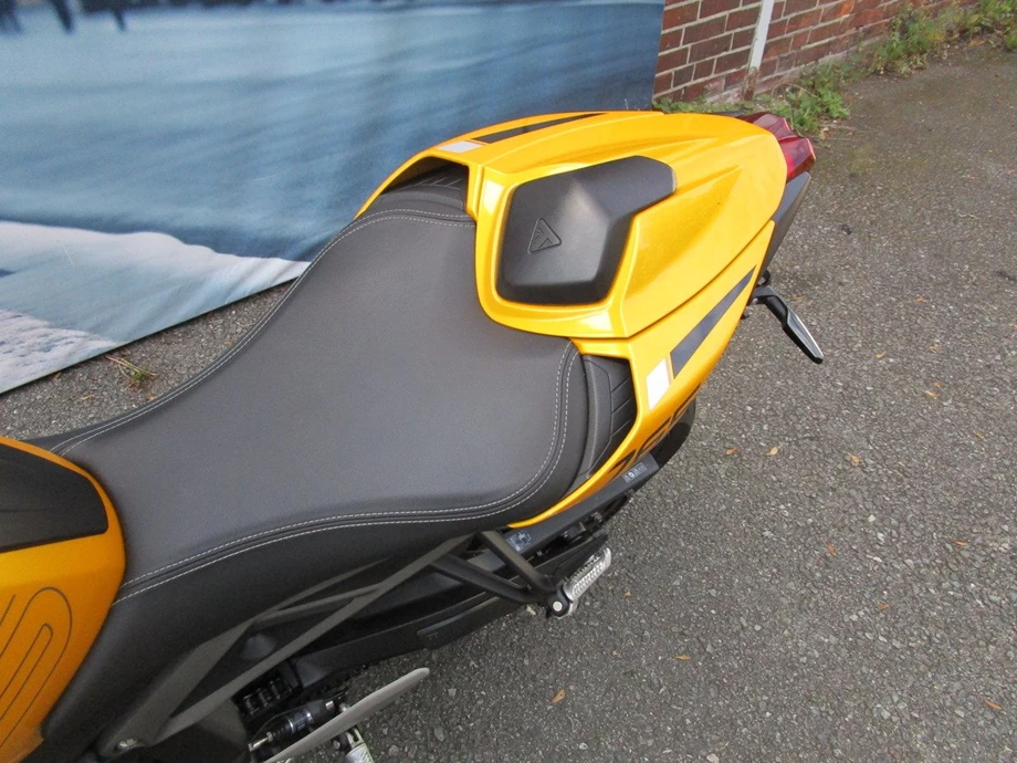 Angebot Triumph Street Triple 765 RS Bild 5: Angebot Triumph Street Triple 765 RS