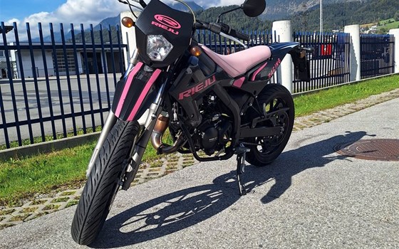 Gebrauchtmotorrad Rieju MRT 50 Europa - Bild 1 Gebrauchtmotorrad Rieju MRT 50 Europa - Bild 1