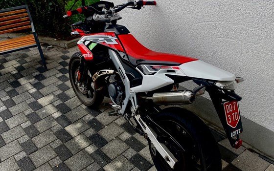 Gebrauchtmotorrad Aprilia SX 50 Supermoto - Bild 9 Gebrauchtmotorrad Aprilia SX 50 Supermoto - Bild 9