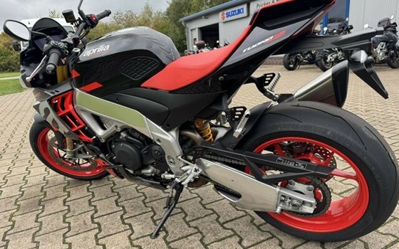 Gebrauchtmotorrad Aprilia Tuono V4 1100 Factory - Bild 5