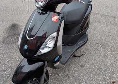 Gebrauchte Piaggio Fly 50 2T Gebrauchte Piaggio Fly 50 2T