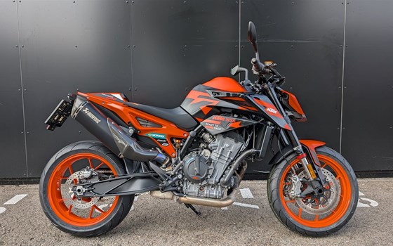 Gebrauchtmotorrad KTM 890 Duke GP - Bild 4 Gebrauchtmotorrad KTM 890 Duke GP - Bild 4