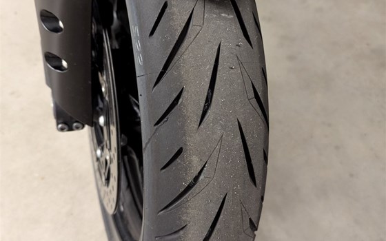 Gebrauchtmotorrad Yamaha MT-10 - Bild 12 Gebrauchtmotorrad Yamaha MT-10 - Bild 12