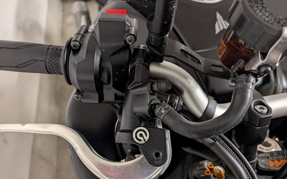 Gebrauchtmotorrad Yamaha MT-10 - Bild 16 Gebrauchtmotorrad Yamaha MT-10 - Bild 16