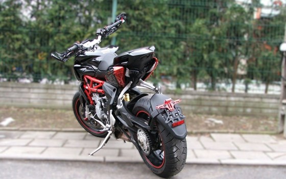 Gebrauchtmotorrad MV Agusta Rivale 800 - Bild 4