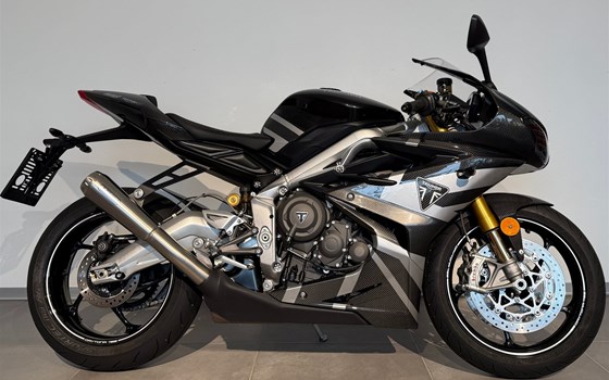 Gebrauchtmotorrad Triumph Daytona 765 Moto2 - Bild 6 Gebrauchtmotorrad Triumph Daytona 765 Moto2 - Bild 6