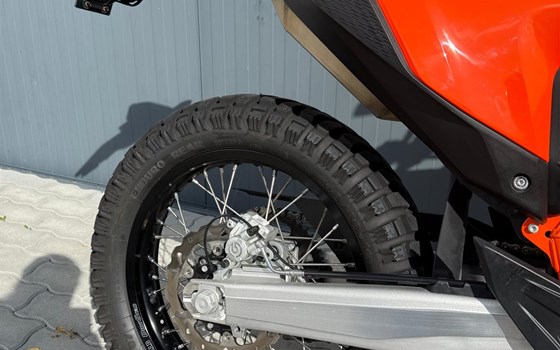 Gebrauchtmotorrad KTM 690 Enduro R - Bild 3 Gebrauchtmotorrad KTM 690 Enduro R - Bild 3