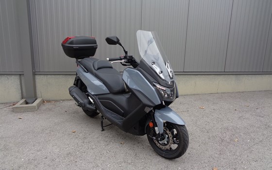 Gebrauchtmotorrad Sym MaxSym 400i - Bild 6 Gebrauchtmotorrad Sym MaxSym 400i - Bild 6