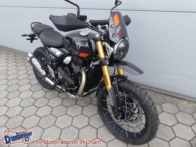 Zum Vergrößern bitte anklicken! Angebot Triumph Scrambler 400 XC