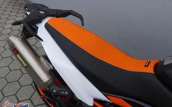 Gebrauchtmotorrad KTM 890 SMT - Bild 5